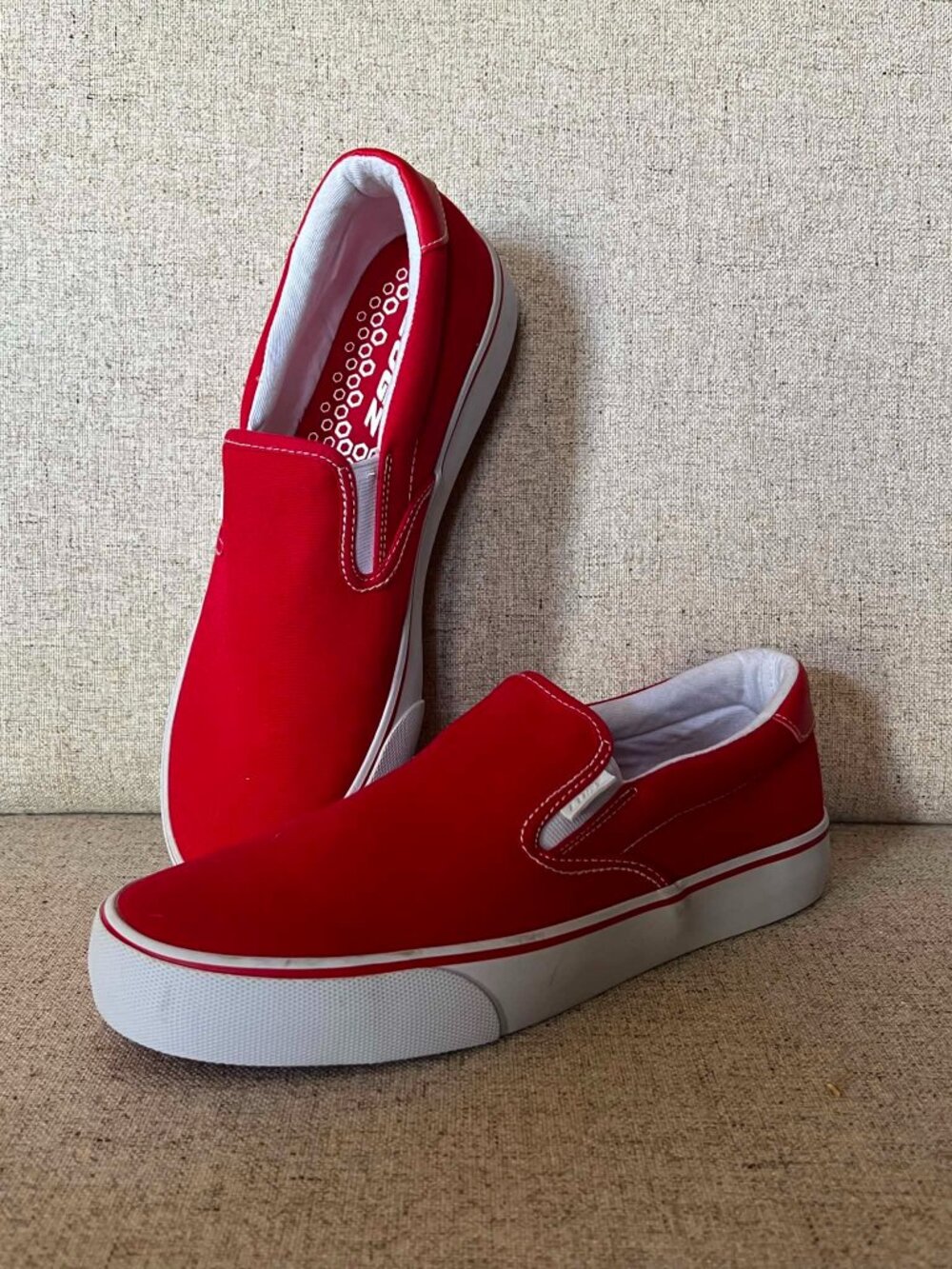 Lugz Clipper Slip-On Sneakers "Mars Red/White" Size 10
